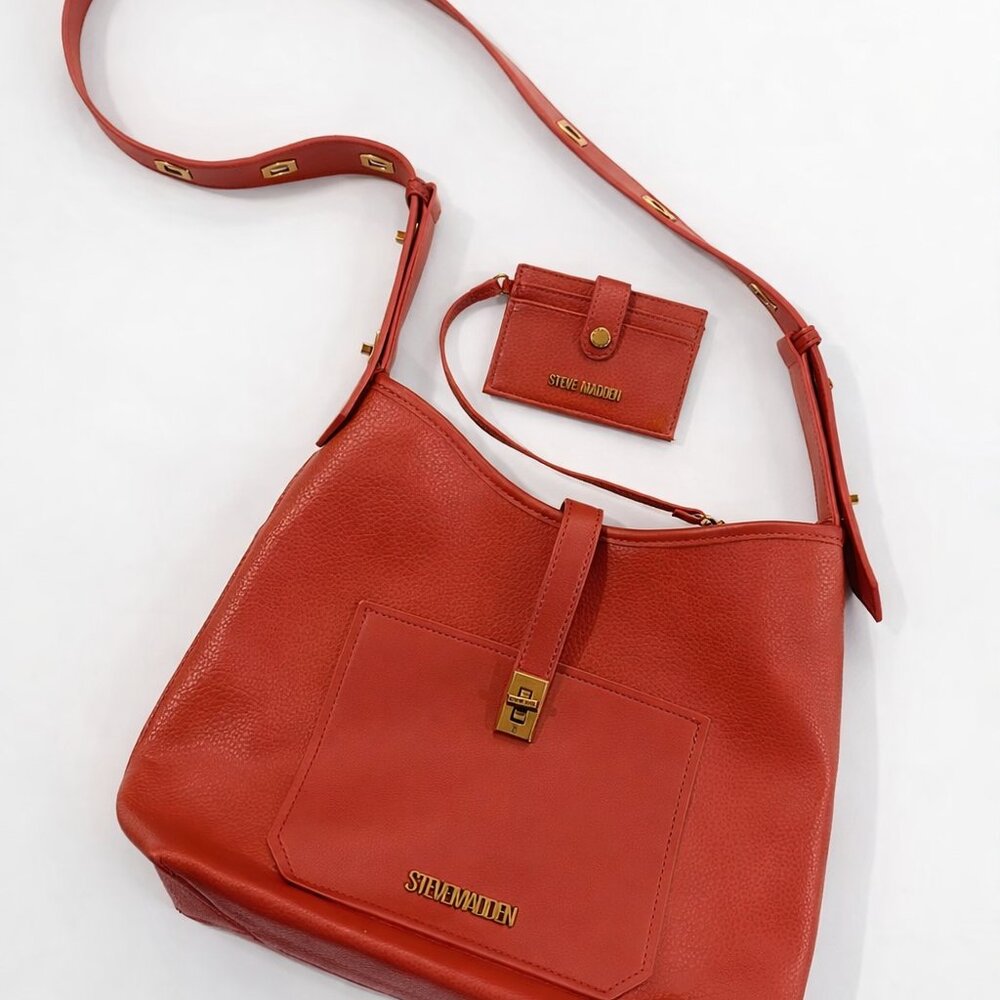 Steve Madden Red Shoulder Bag Purse Gold Hardware with Detachable Wallet Pockets